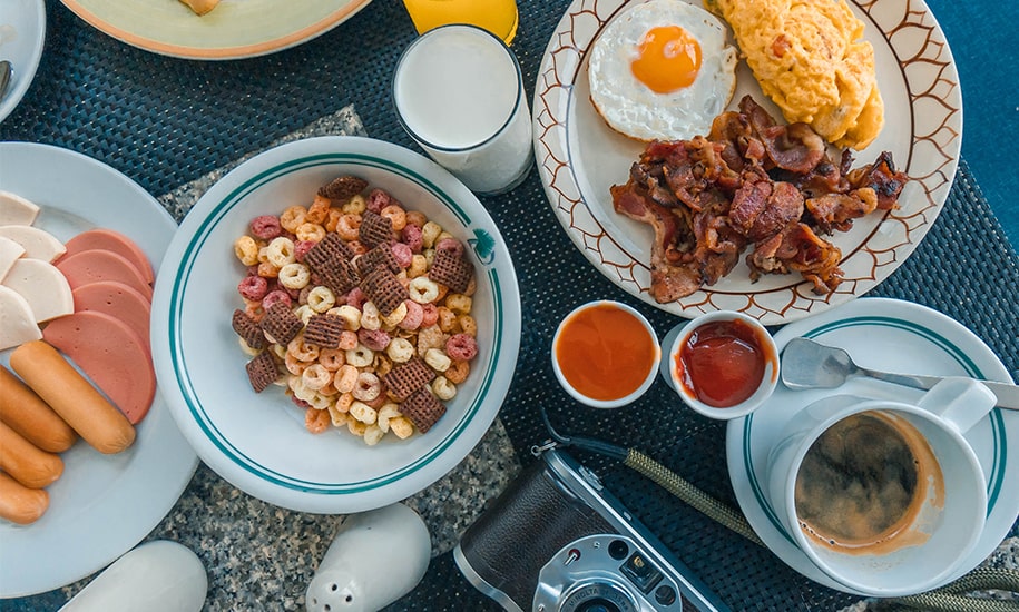 Breakfast at Thavorn Palm