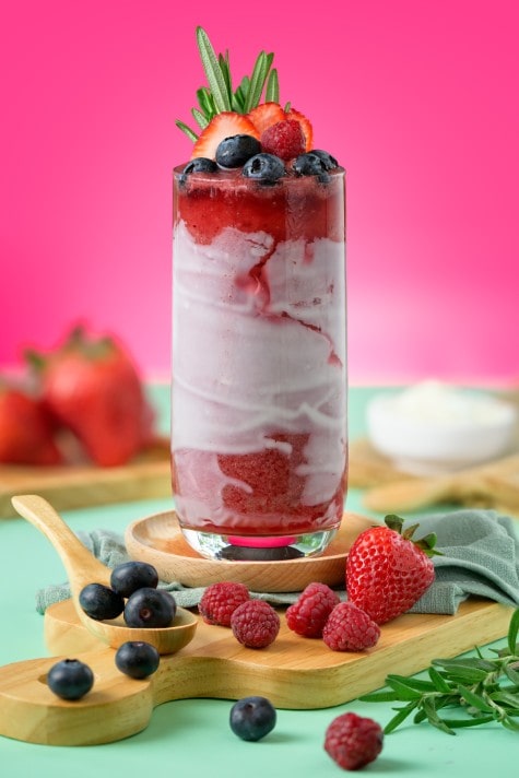 Yogurt Mixed Berries Smoothies