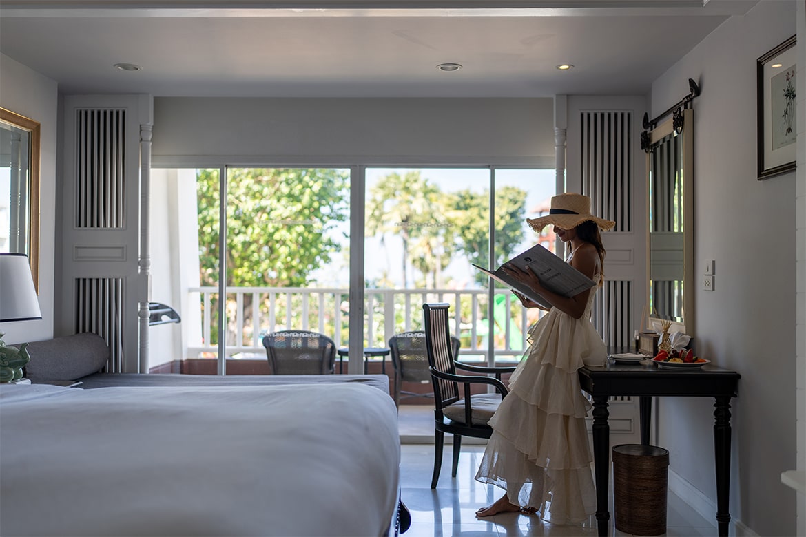 Deluxe Terrace Pool View Room