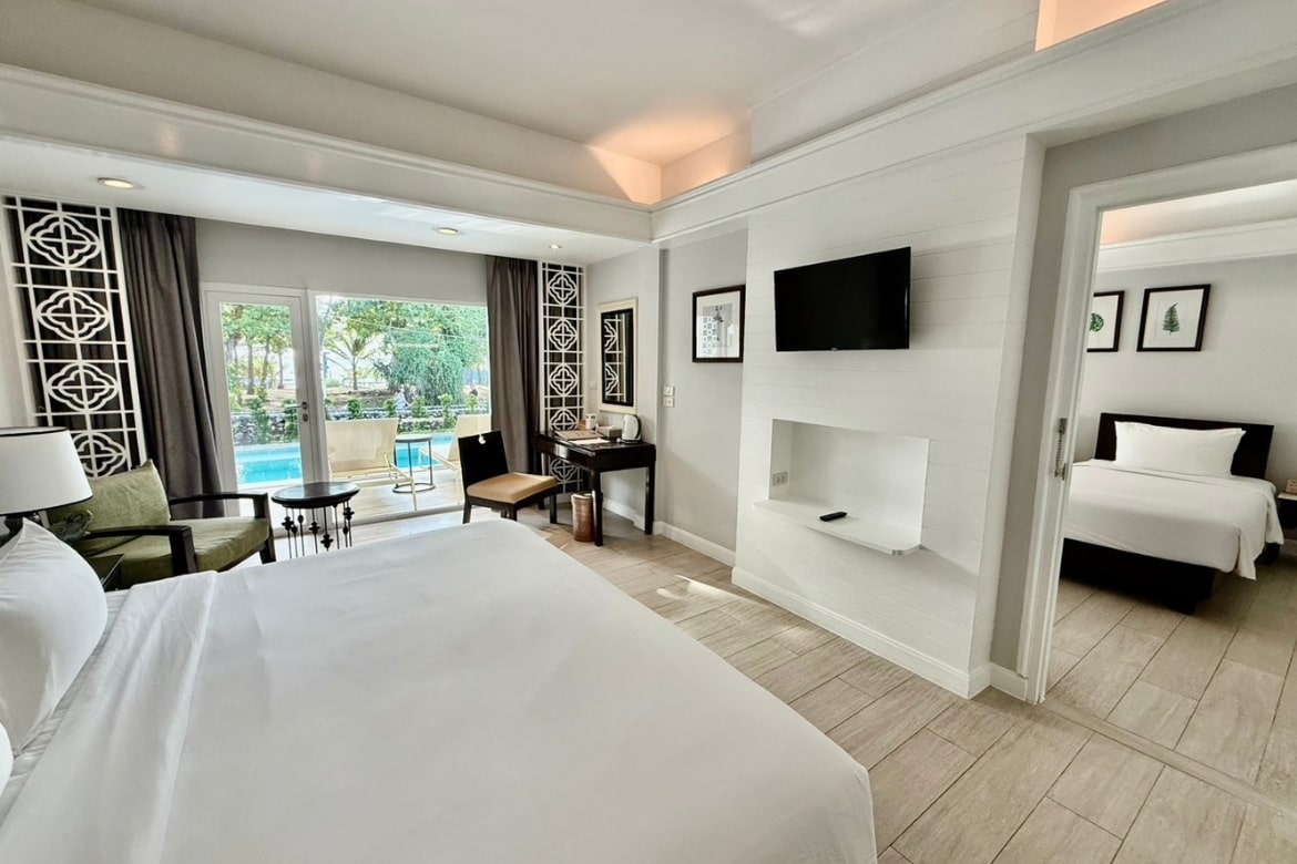 Family Connecting Lagoon Pool Access_double bed