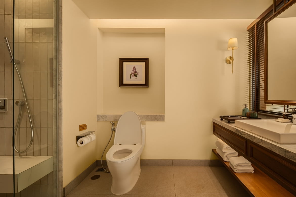 2-Bedroom Premier Family Room_Bathroom